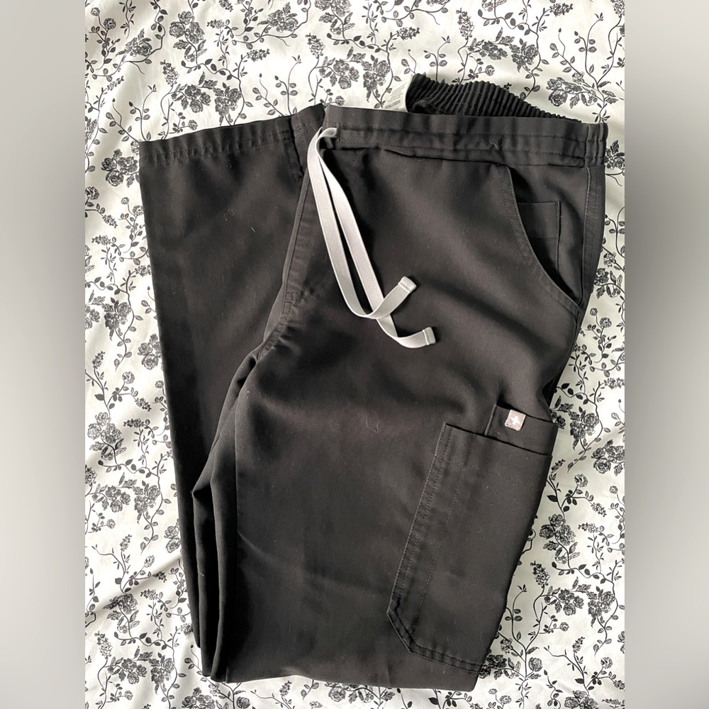 Figs Yola Skinny Scrub Pant- Free Shipping!